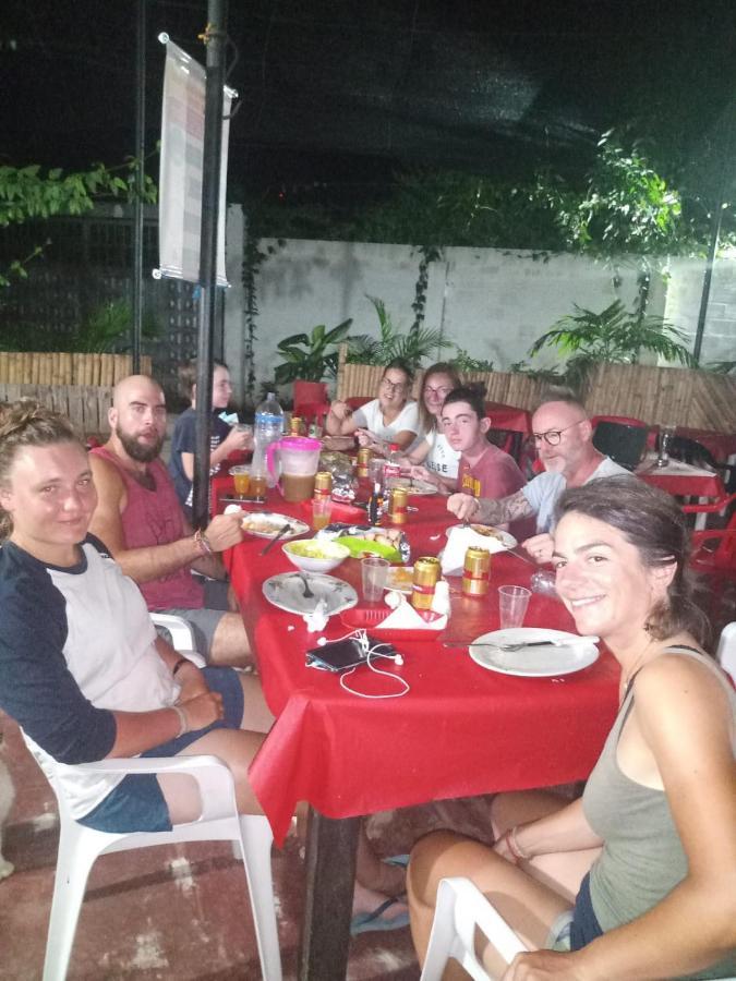 Hostal Sarita Villavieja Zewnętrze zdjęcie